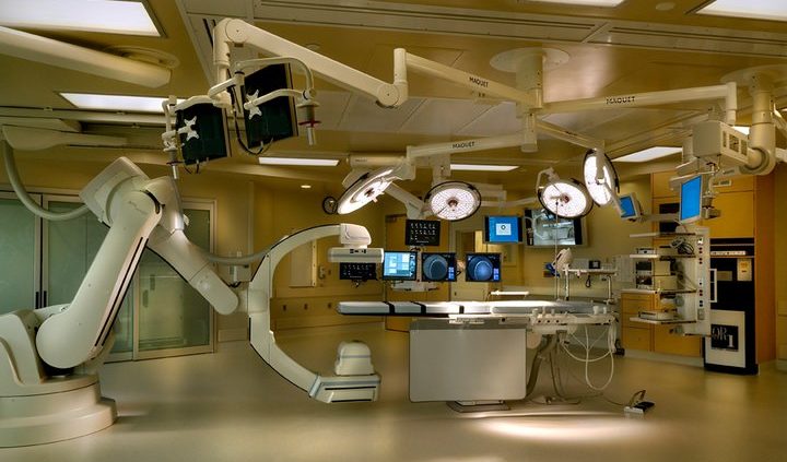 تخت جراحی